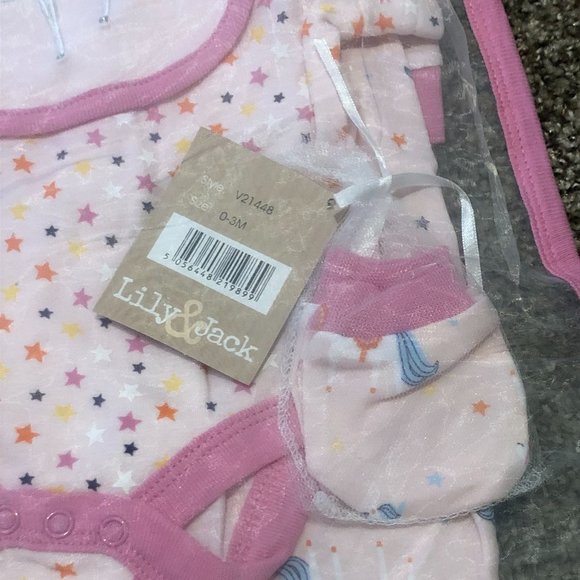 Lily & Jack Unicorn gift set 0-3 Months - Picture 2 of 3